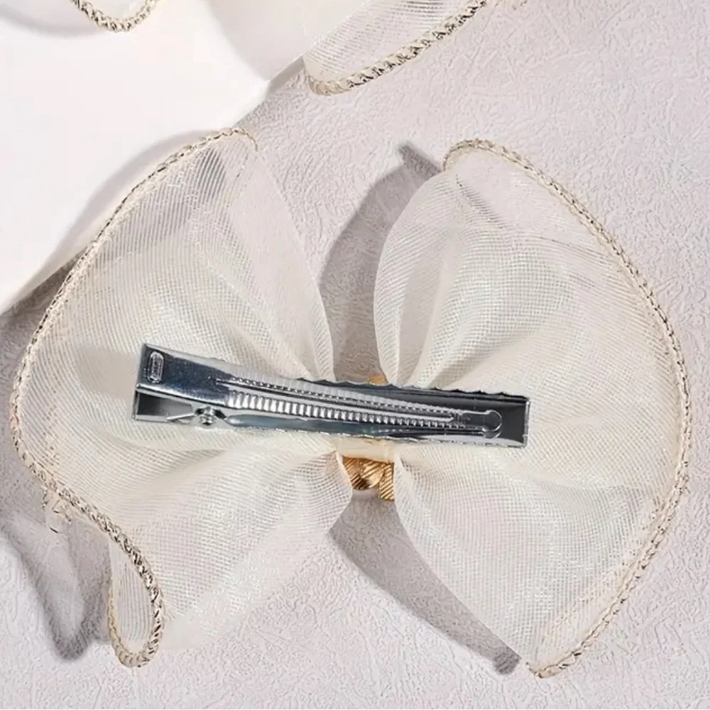 2pcs White pearl bow hair clip New ✨✨✨